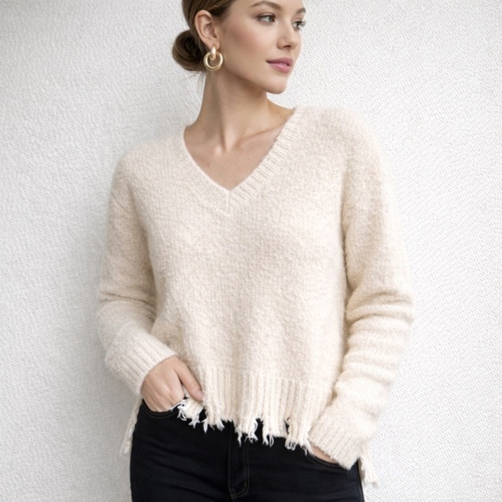 ATM Alpaca Blend Ivory Destroyed V-neck Long Sleeve Sweater S